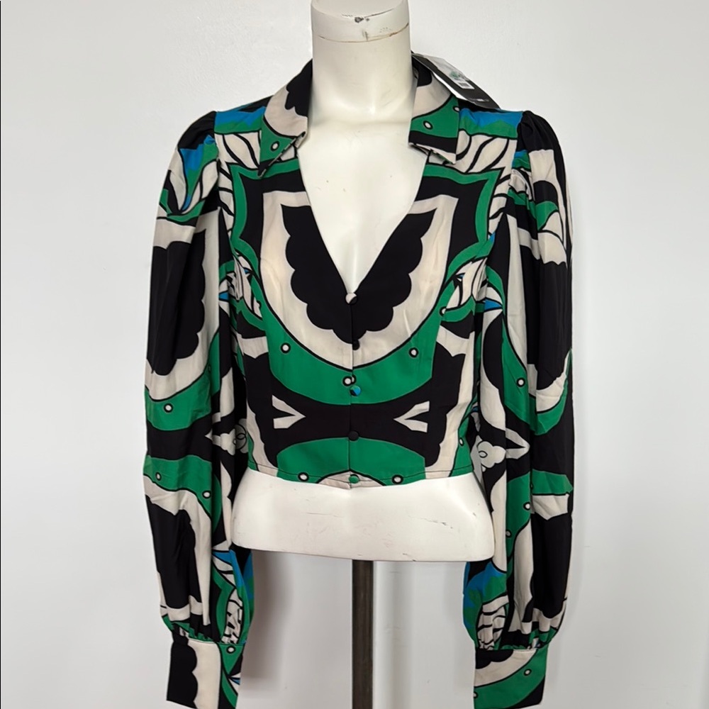 Fashion Nova Green and Black Cropped Shirt